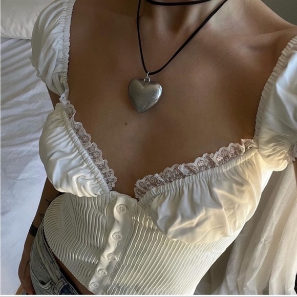 NWT With Jéan Remi lace puff sleeve top - SIZE M - Picture 2 of 11